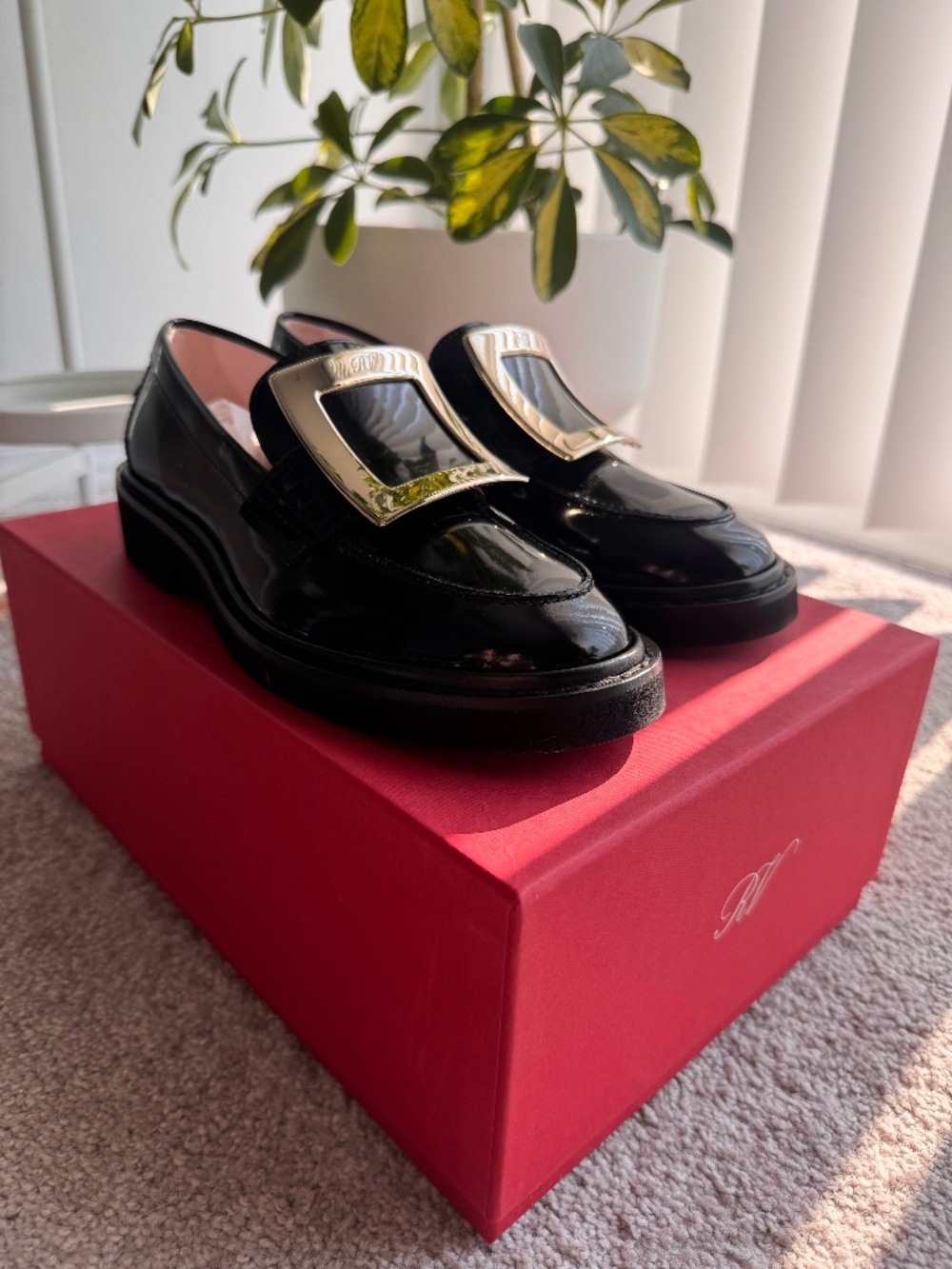 Roger Vivier Belle Vivier Patent Leather Loafers | Size 36 | Brand New